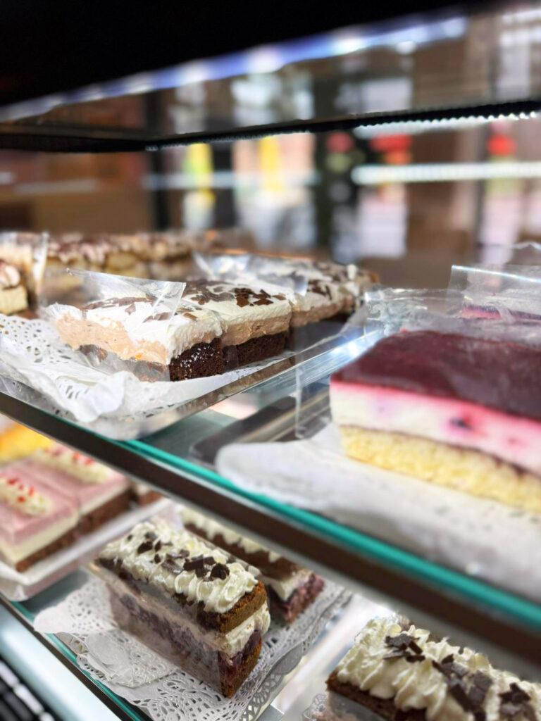 Café Nest Mehlspeisen 02