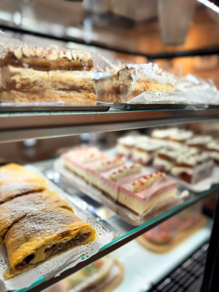 Café Nest Mehlspeisen 03